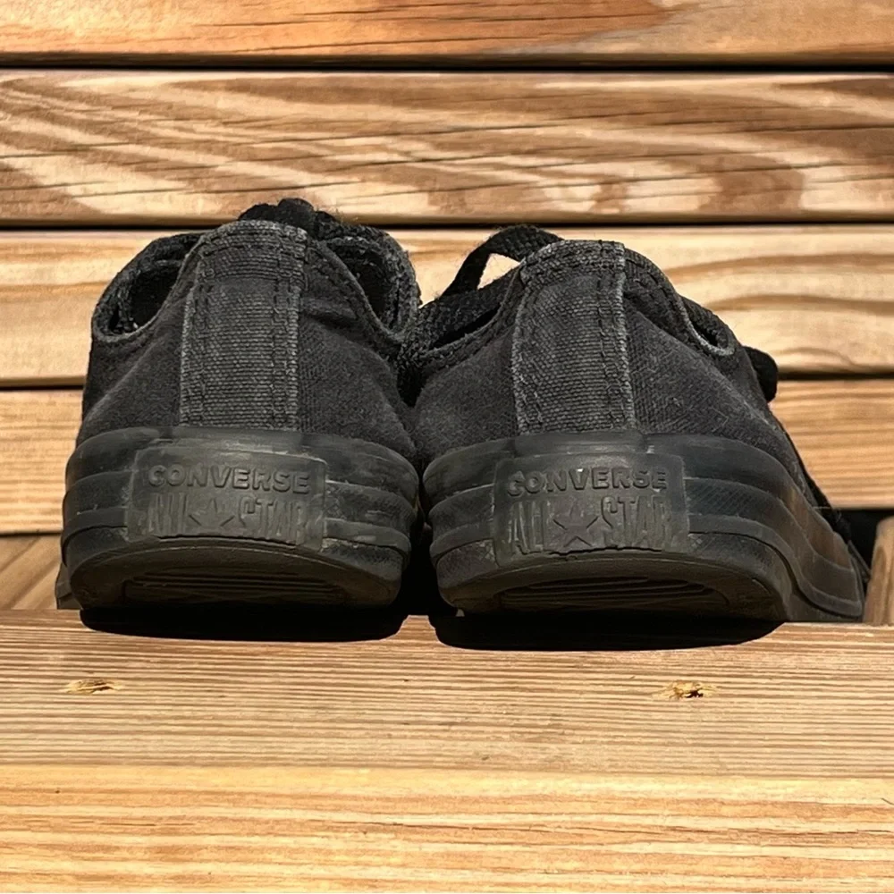 - Converse All-Star Black Low Top Sneakers SZ 1! E/VGUC!